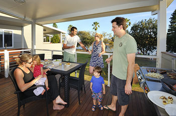 Sydney Lakeside Holiday Park - Mackay Tourism 4