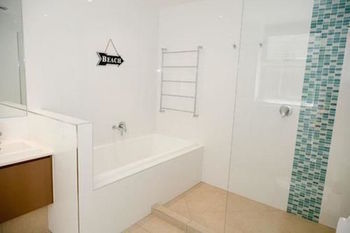 The Emerald Resort Noosa - Mackay Tourism 6