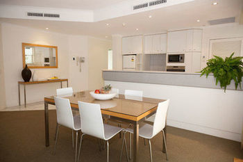 The Emerald Resort Noosa - Mackay Tourism 21