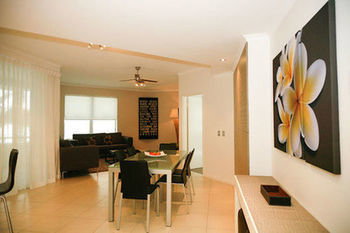 The Emerald Resort Noosa - Mackay Tourism 49