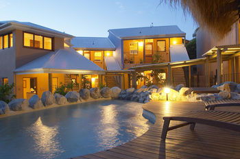 L'Auberge Noosa - Mackay Tourism 21