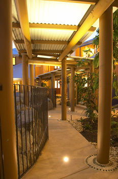 L'Auberge Noosa - Mackay Tourism 22