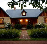 Carriages Boutique Hotel - Mackay Tourism