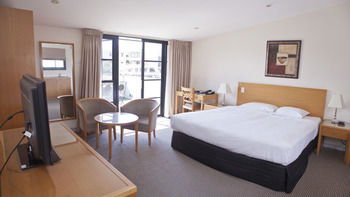 The Savoy Double Bay Hotel - Mackay Tourism 0