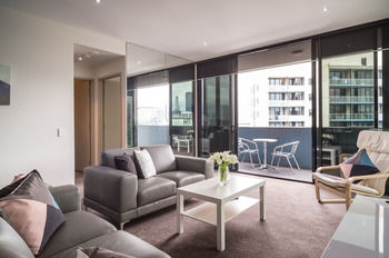 AKOM Docklands - Mackay Tourism 19
