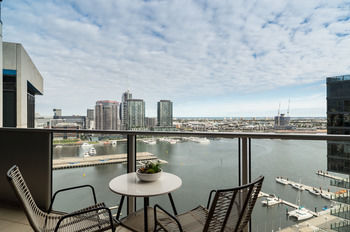 AKOM Docklands - Mackay Tourism 30