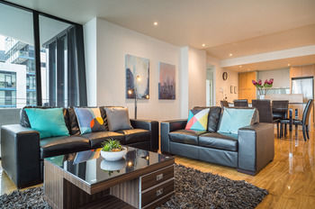 AKOM Docklands - Mackay Tourism 40