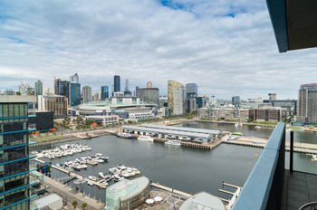 AKOM Docklands - Mackay Tourism 43