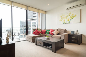 AKOM Docklands - Mackay Tourism 46