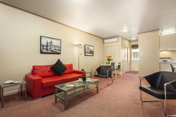 Carlton Clocktower Apartments - Mackay Tourism 1