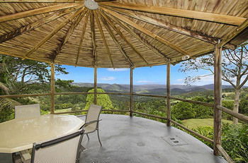 Artisan Spa Views - Mackay Tourism 5