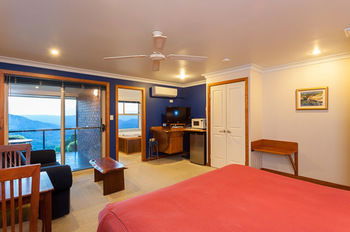 Artisan Spa Views - Mackay Tourism 15