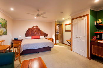 Artisan Spa Views - Mackay Tourism 16