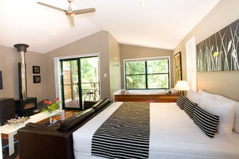 Amore On Buderim Luxury Rainforest Cabins - Mackay Tourism 23