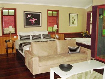 Amore On Buderim Luxury Rainforest Cabins - Mackay Tourism 4