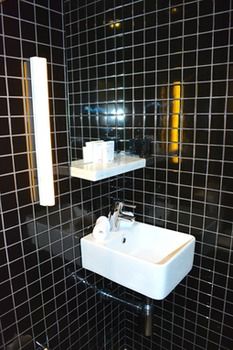 Middle Park Hotel - Mackay Tourism 11