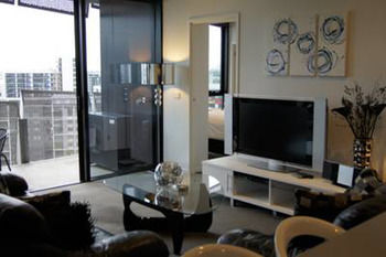Docklands Executive Apartments - Mackay Tourism 6
