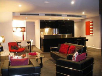 Docklands Executive Apartments - Mackay Tourism 7