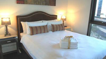 Docklands Executive Apartments - Mackay Tourism 16