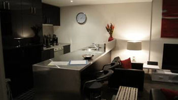 Docklands Executive Apartments - Mackay Tourism 29