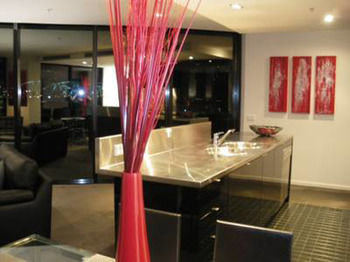 Docklands Executive Apartments - Mackay Tourism 31