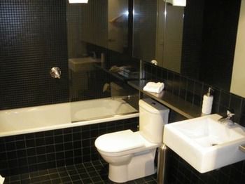 Docklands Executive Apartments - Mackay Tourism 40
