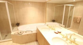 The Hermitage Motel - Mackay Tourism 38