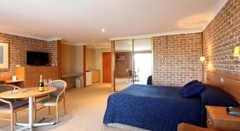 The Hermitage Motel - Mackay Tourism 39