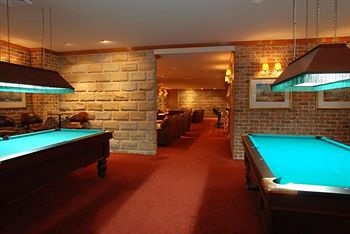 The Hermitage Motel - Mackay Tourism 5