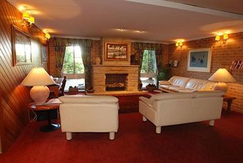 The Hermitage Motel - Mackay Tourism 11