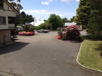 The 3 Explorers Motel - Mackay Tourism 21