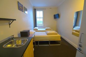 Cambridge Lodge - Hostel/Backpacker - Mackay Tourism 12