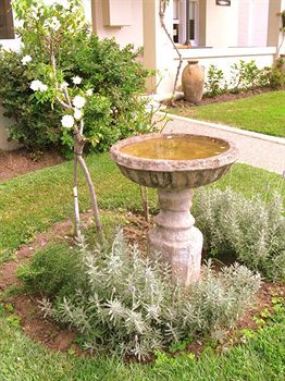 Admiral Collingwood Lodge - Mackay Tourism 0