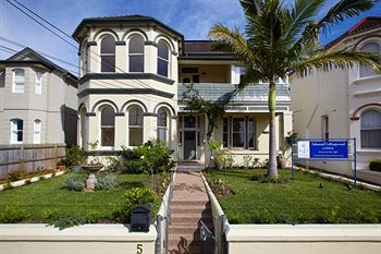 Admiral Collingwood Lodge - Mackay Tourism 3