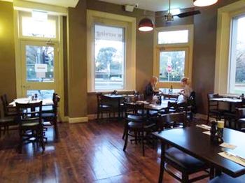 Naughtons Parkville Hotel - Mackay Tourism 8