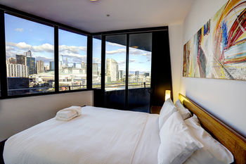 ACD Apartments - Mackay Tourism 8