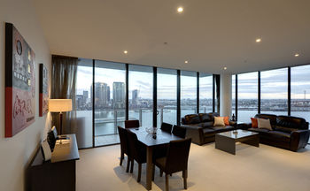 ACD Apartments - Mackay Tourism 11