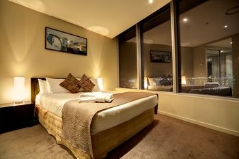 ACD Apartments - Mackay Tourism 13