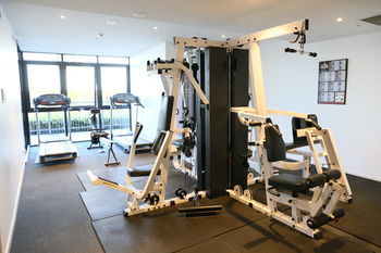 ACD Apartments - Mackay Tourism 19