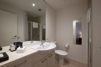 ACD Apartments - Mackay Tourism 26