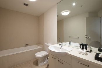 ACD Apartments - Mackay Tourism 27