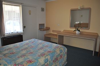Nunawading Motor Inn - Mackay Tourism 5