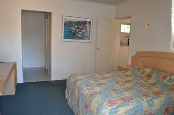 Nunawading Motor Inn - Mackay Tourism 9