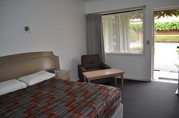 Nunawading Motor Inn - Mackay Tourism 40