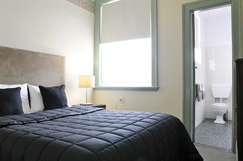 Hotel Gosford - Mackay Tourism 12