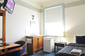 Hotel Gosford - Mackay Tourism 14