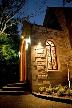 Elizabethan Lodge - Mackay Tourism 11