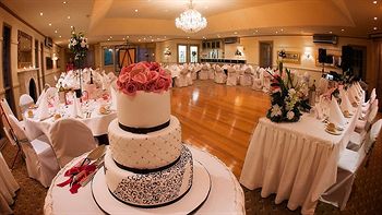 Elizabethan Lodge - Mackay Tourism 13