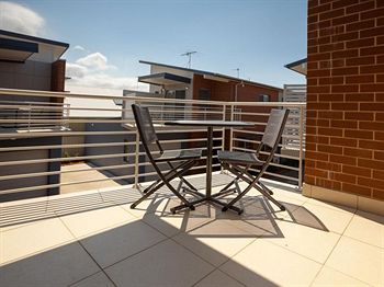 Everton Apartments - Mackay Tourism 0