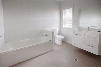 Everton Apartments - Mackay Tourism 1